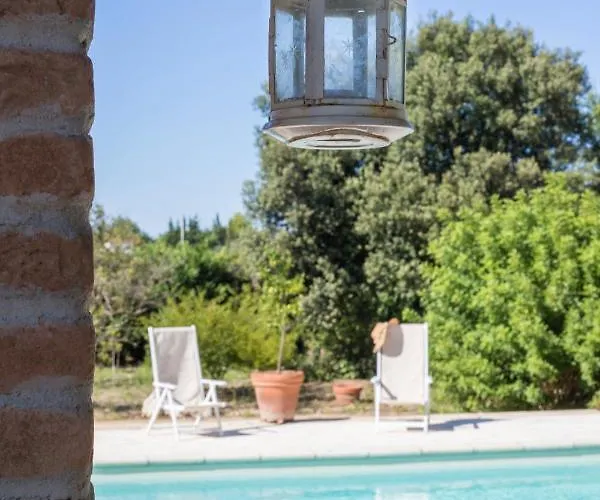 Majesi Willa Casarano